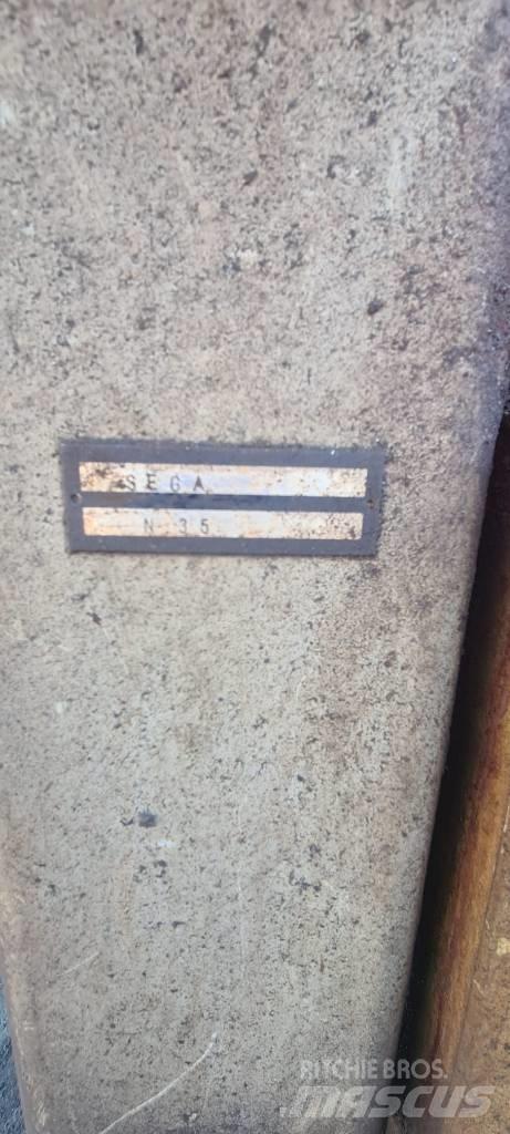 Kasto HBA 420 AU Serrarias