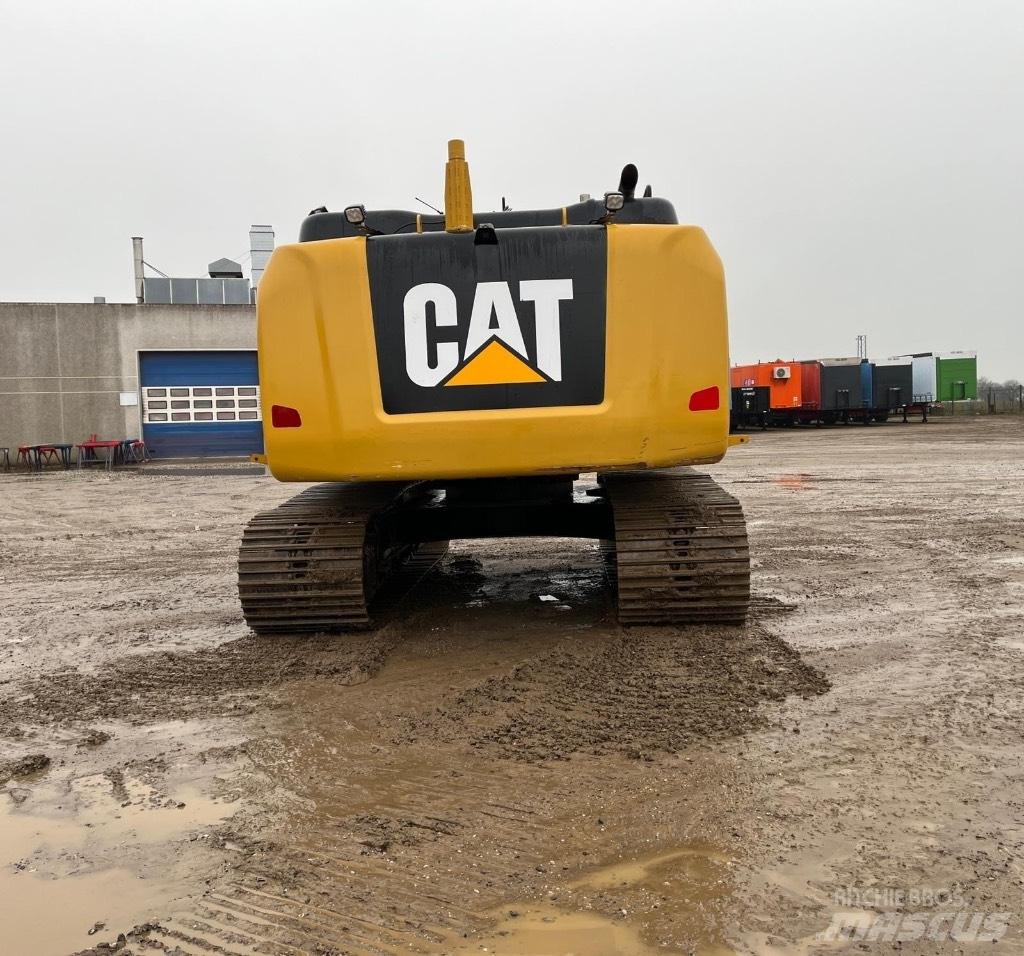 CAT 323 F L Escavadeiras de esteiras