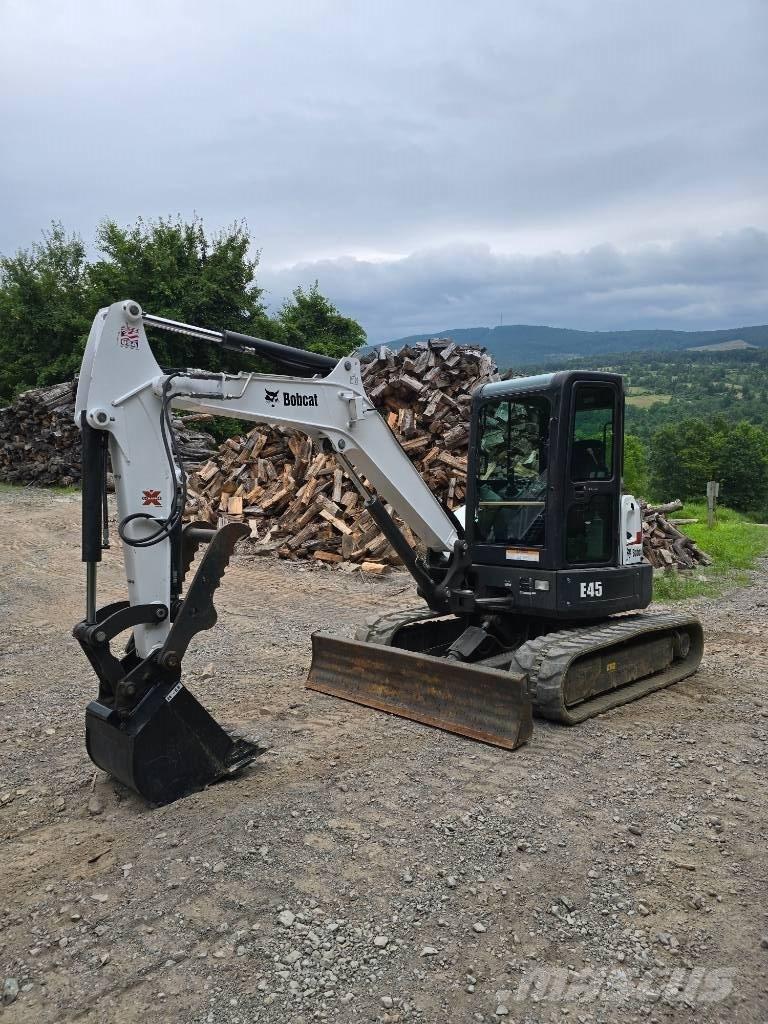Bobcat E45 Miniescavadeiras