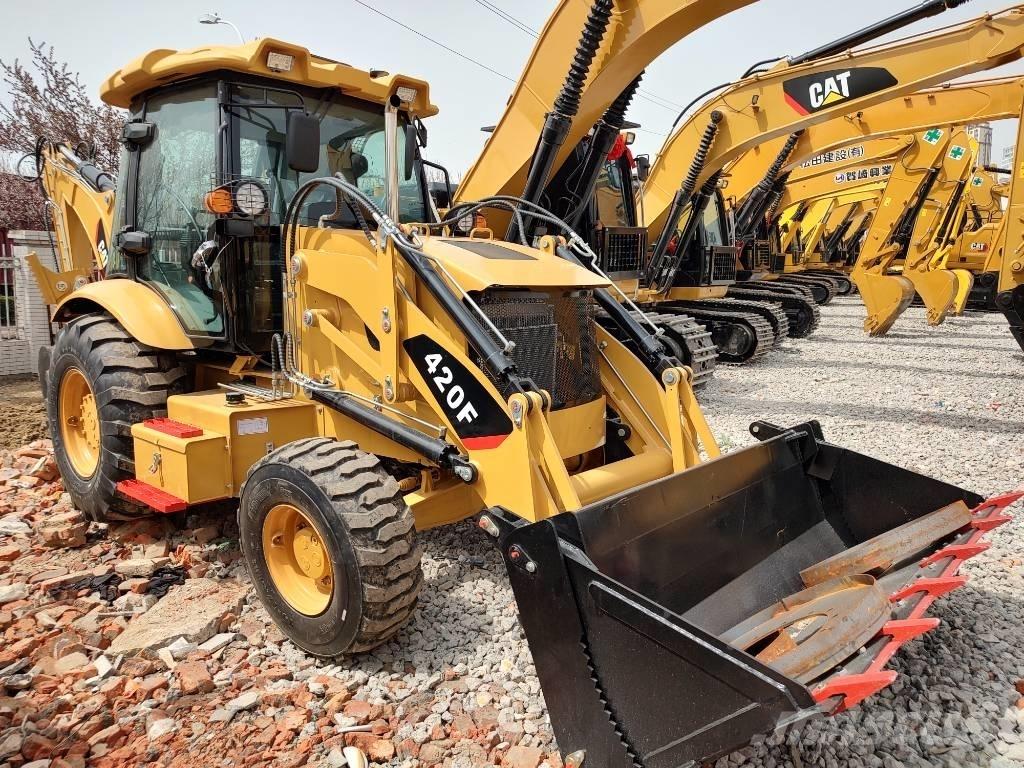 CAT 420 F Retroescavadeiras