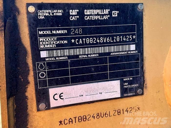 CAT 248 Mini carregadoras