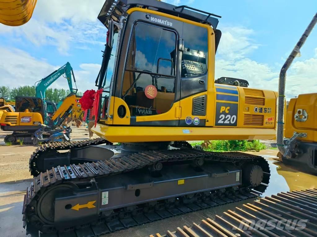 Komatsu PC 220-8 Escavadeiras de esteiras