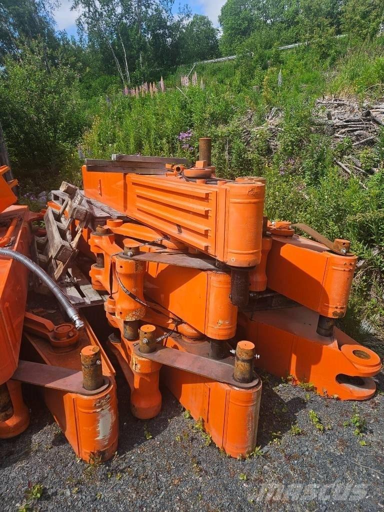 Hitachi ZX 350 LC-7 Lanças e braços dippers