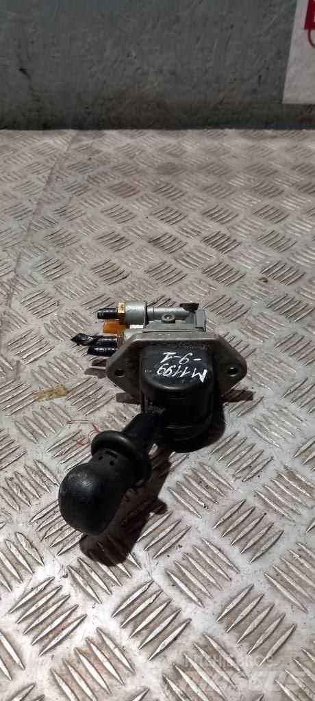 MAN TGM    81523156156 Cabines e interior