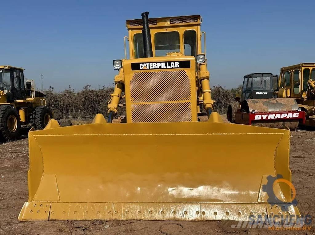 CAT D8K Dozers - Tratores rastos