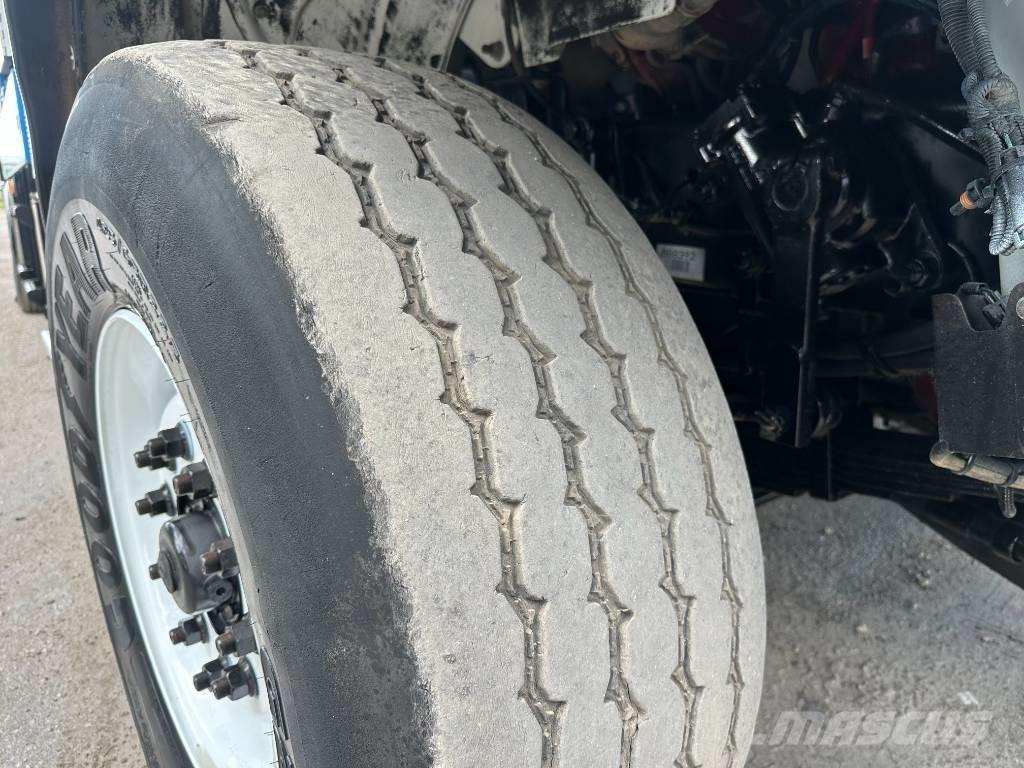 Freightliner M2 Camiões Aspiradores Combi