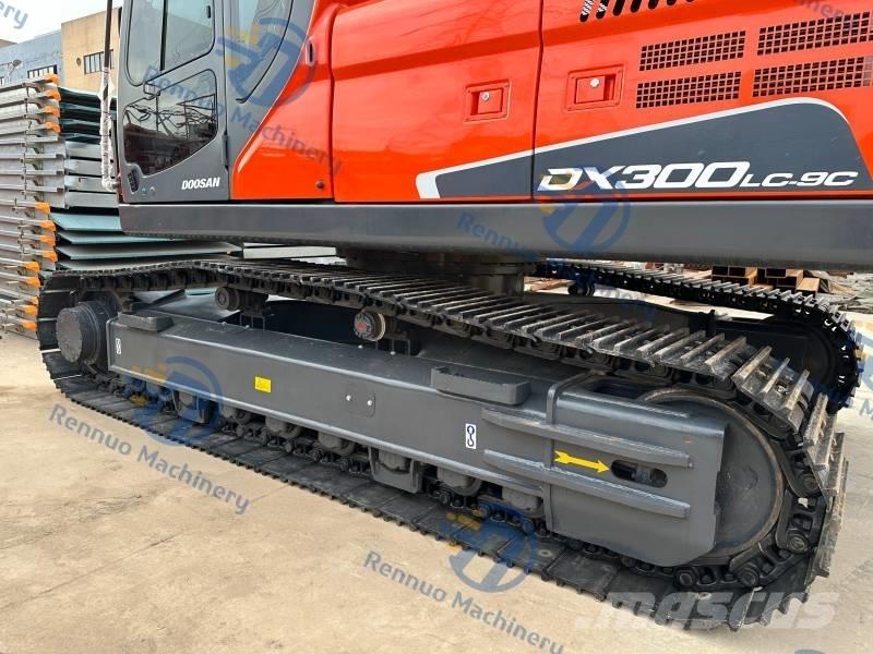 Doosan DX 300LC-9C Escavadeiras de esteiras