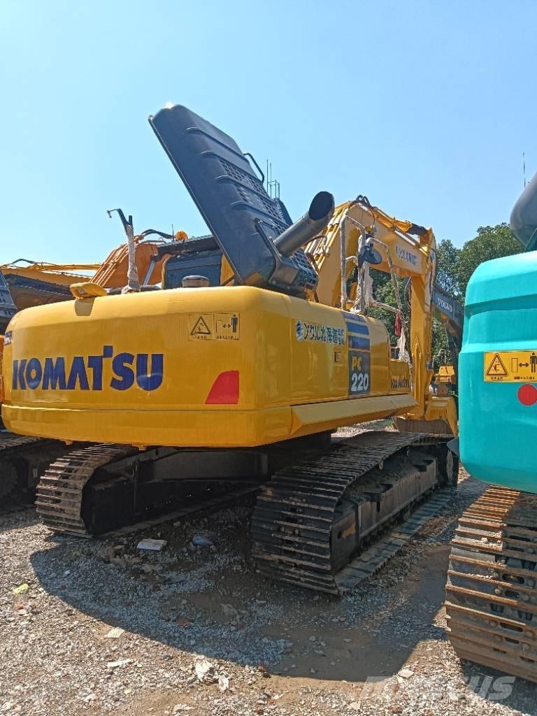 Komatsu PC 220 Escavadeiras de esteiras