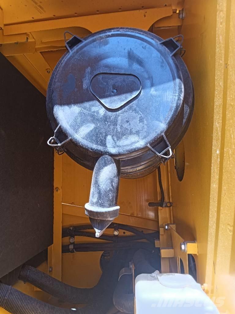 Komatsu PC 220 Escavadeiras de esteiras
