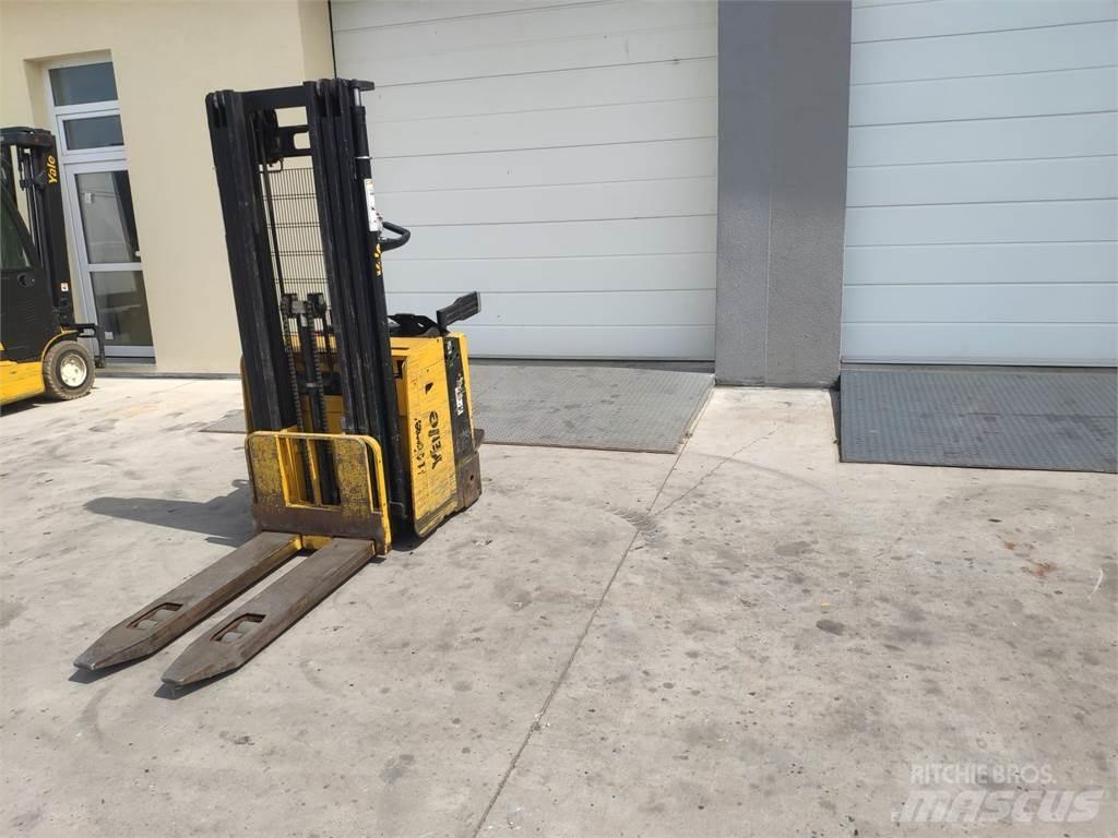 Yale MS15X IL Empilhador para operador externo