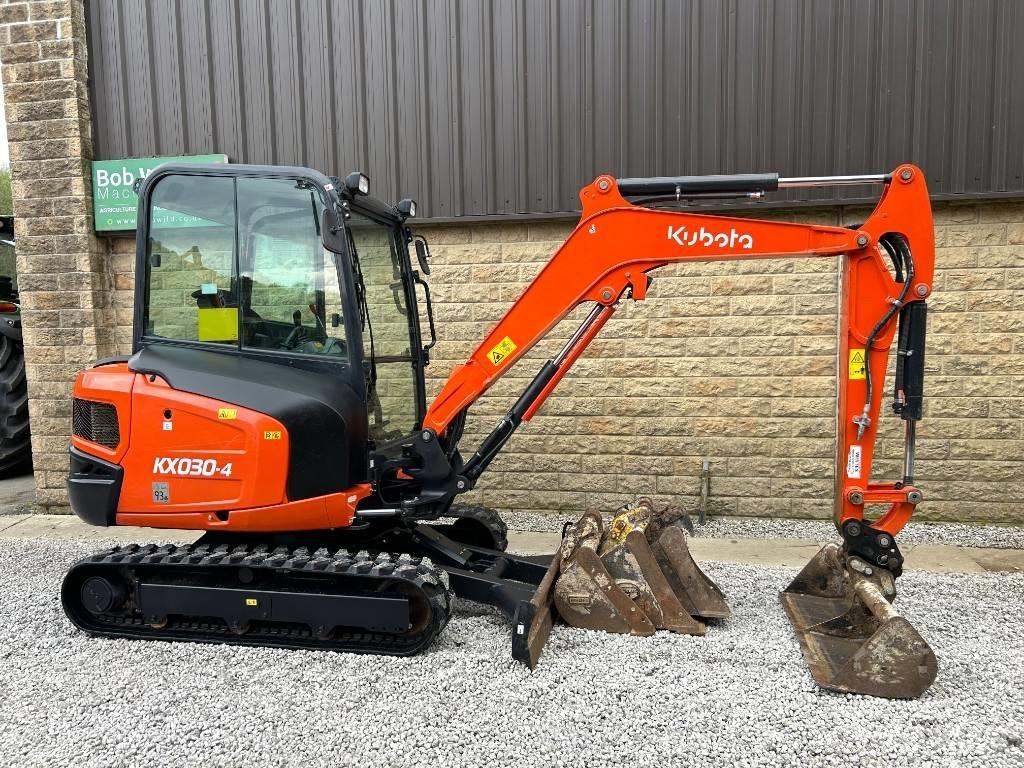 Kubota KX030-4 Miniescavadeiras