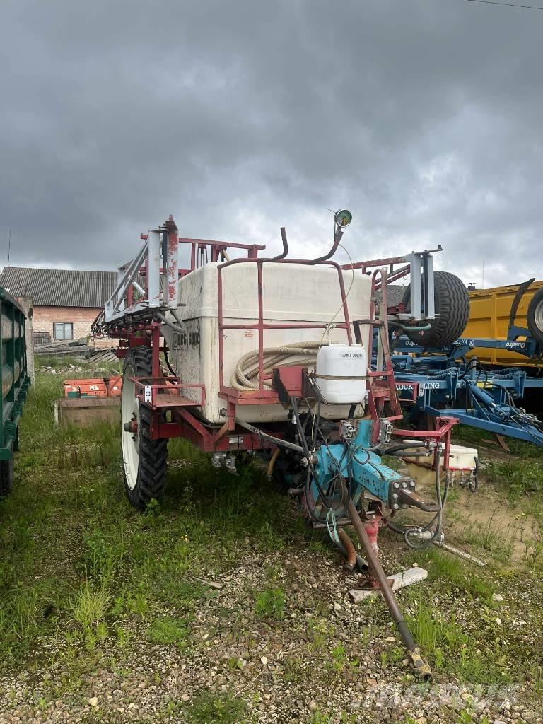 BBG S300 Pulverizadores rebocados