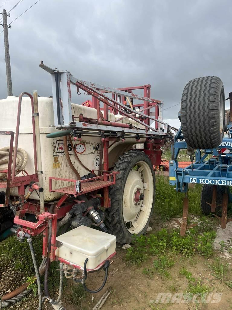 BBG S300 Pulverizadores rebocados
