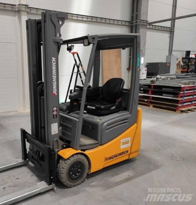 Jungheinrich EFG 215 Empilhadores eléctricos