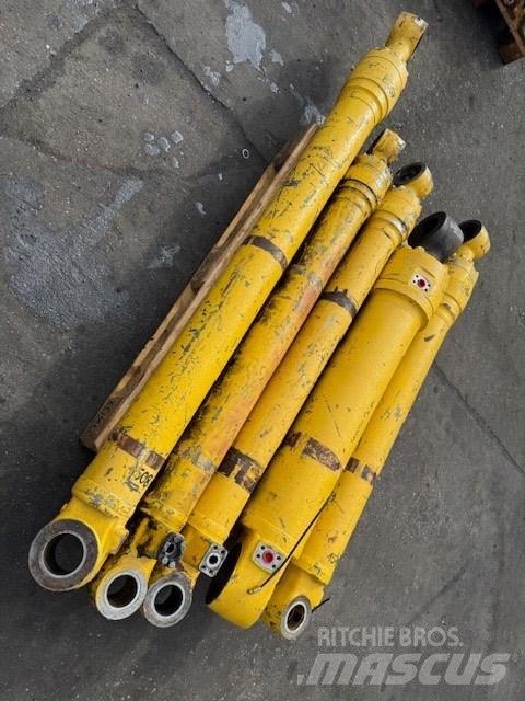 Komatsu PW 180 Hidráulica