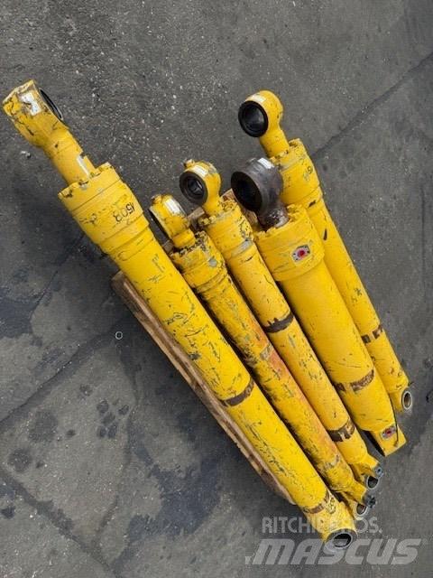 Komatsu PW 180 Hidráulica
