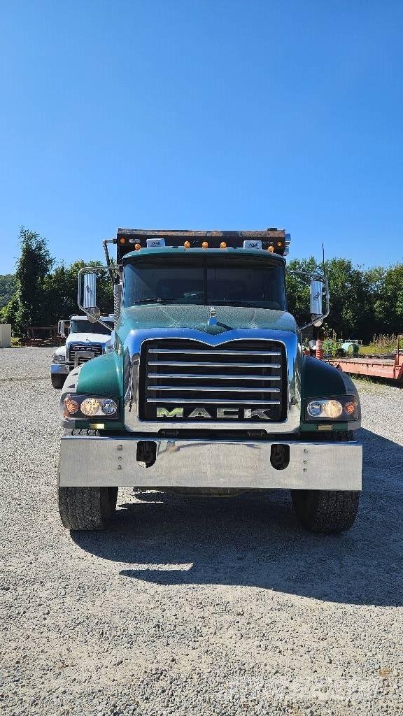 Mack CTP613 Camiões basculantes