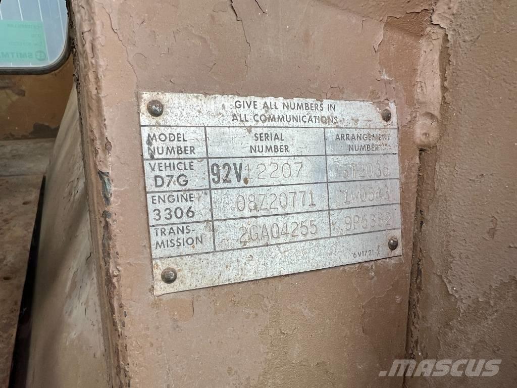 CAT D7G Dozers - Tratores rastos