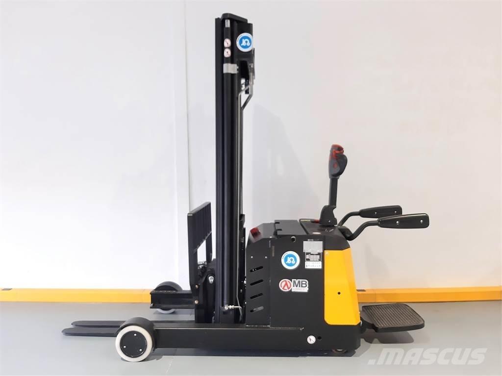  MB Forklift CQE15R Self propelled stackers