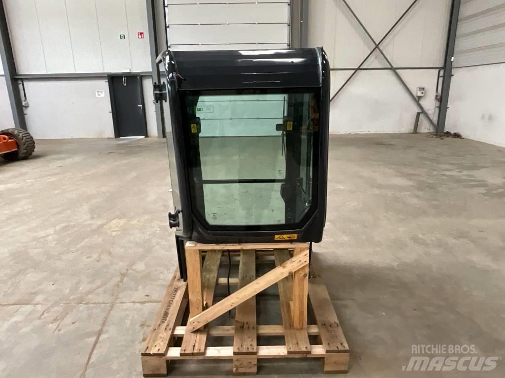 Kubota U 27-4 Cabina