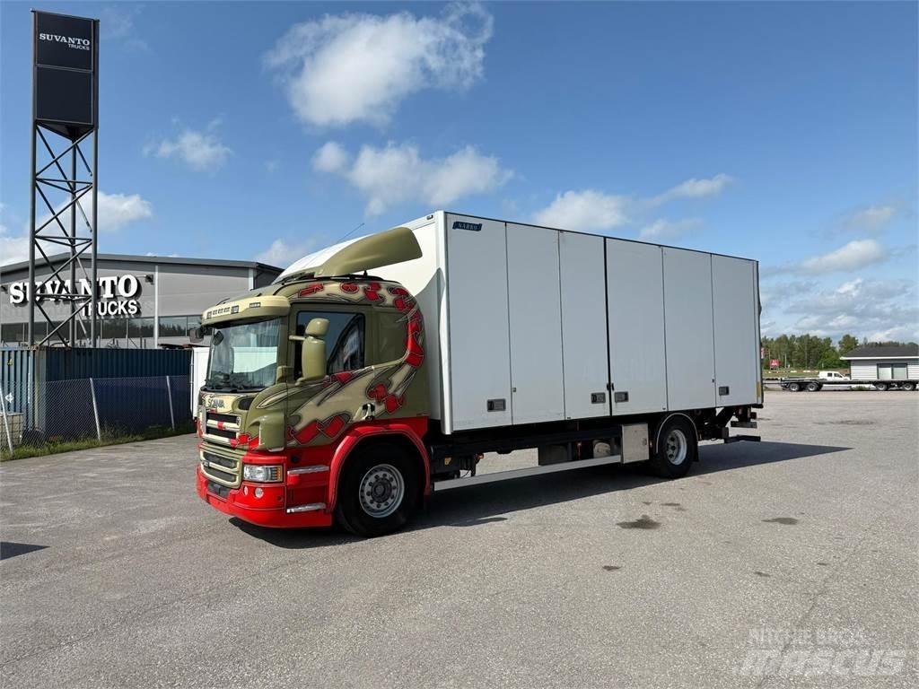 Scania P320 4x2 Caminhões de caixa fechada