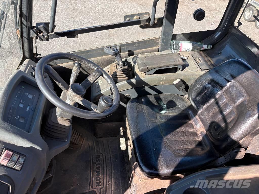 Komatsu WA 90 Carregadeiras de rodas