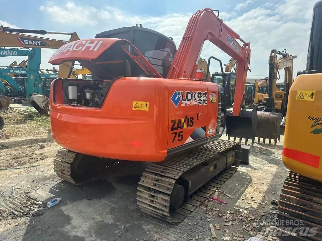 Hitachi ZX 75 Escavadoras Midi 7t - 12t
