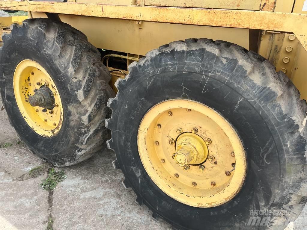 Baukema SHM4-120A Motoniveladoras