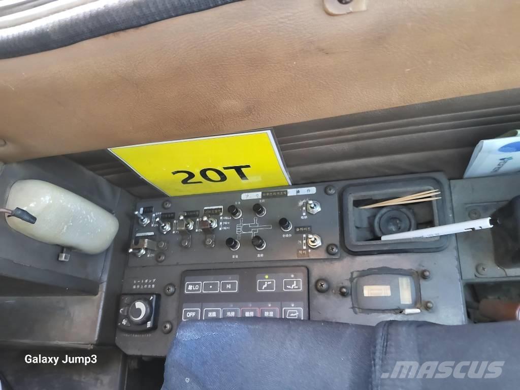 Tadano TR 250 M Gruas Fora-de-estrada