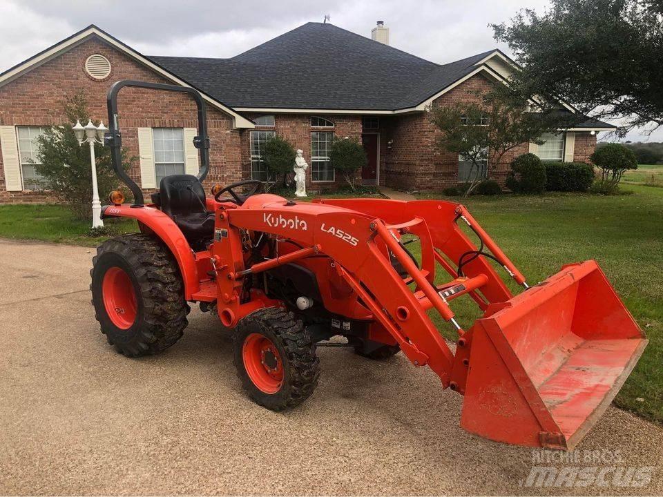 Kubota L 3301 HST Tratores Agrícolas usados