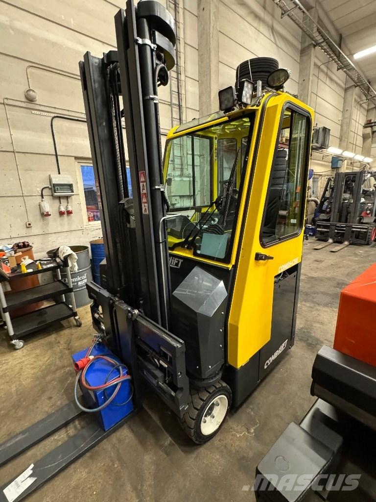 Combilift CBE3000 Empilhadores de 4 vias