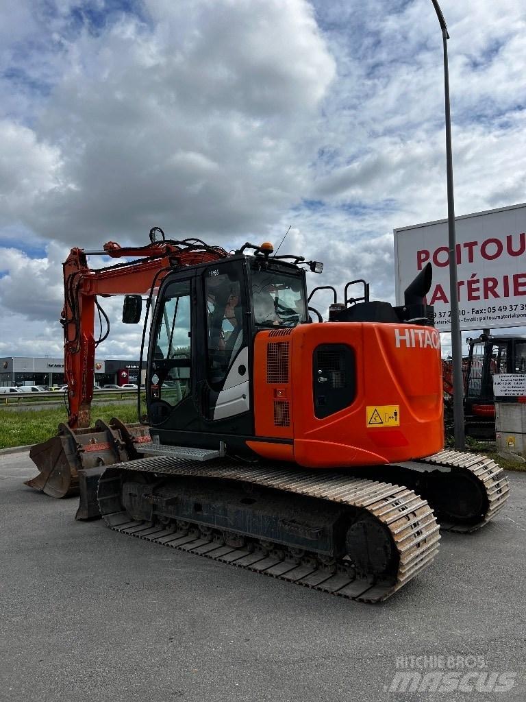 Hitachi ZX 135 US-6 Escavadeiras de esteiras