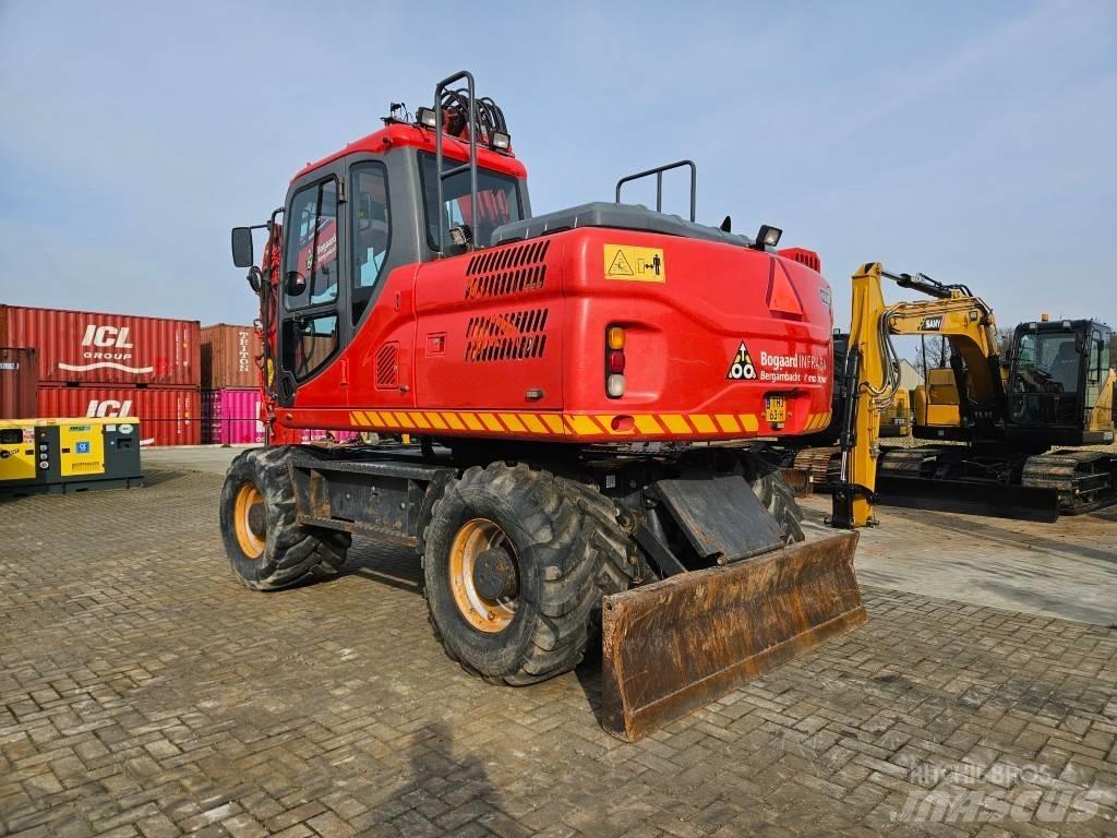Doosan DX 140 W-3 Escavadoras de rodas