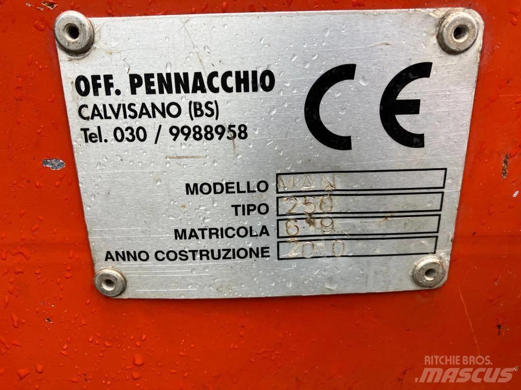 Pennacchio MAN 250 Bombas e misturadoras