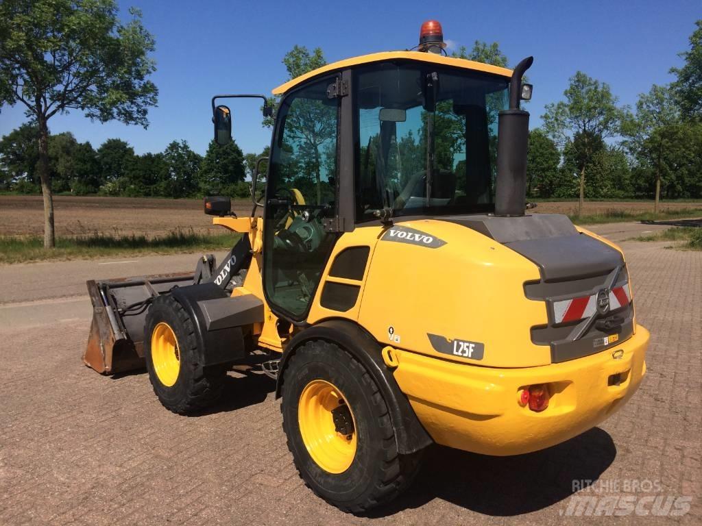 Volvo L 25 F Carregadeiras de rodas