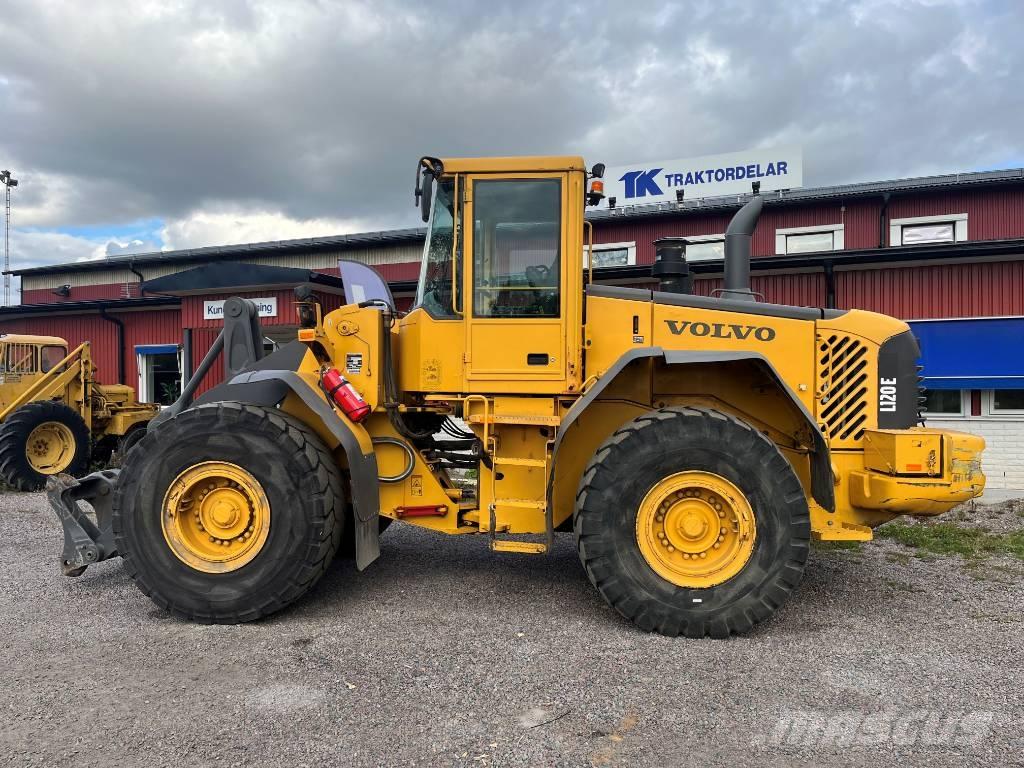 Volvo L 120 E Carregadeiras de rodas