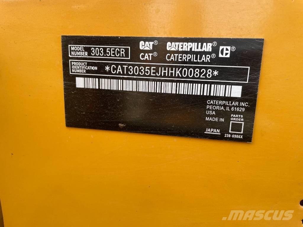 CAT 303 Miniescavadeiras