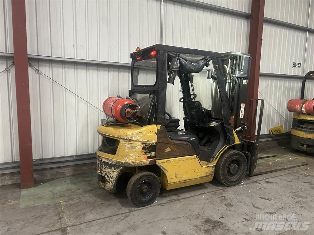 CAT GP25NT Empilhadores a gás