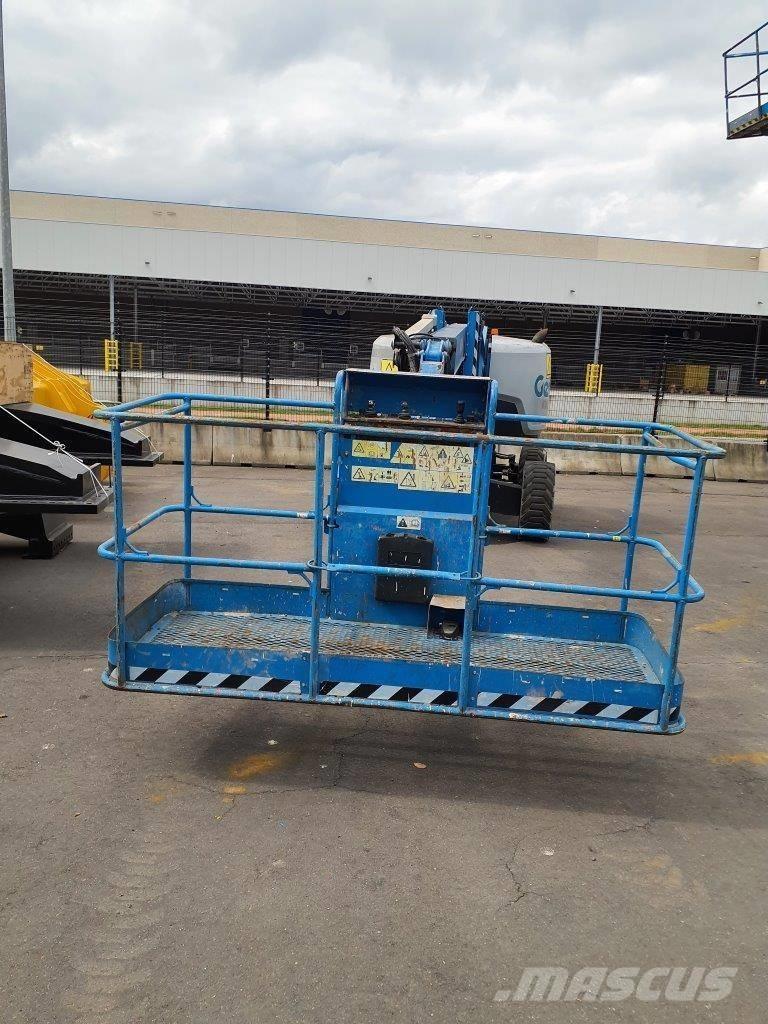 GENIE Z-62/40 Elevadores braços articulados
