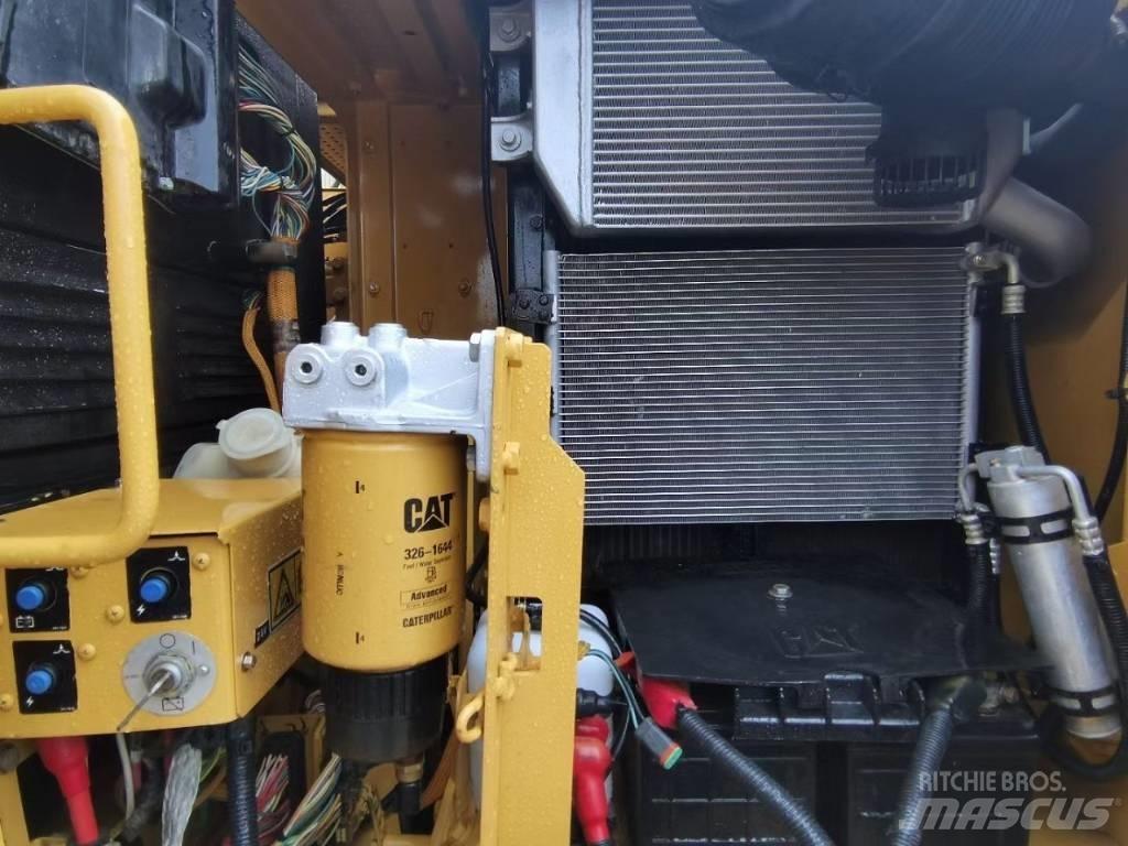 CAT 313D2GC Escavadoras Midi 7t - 12t
