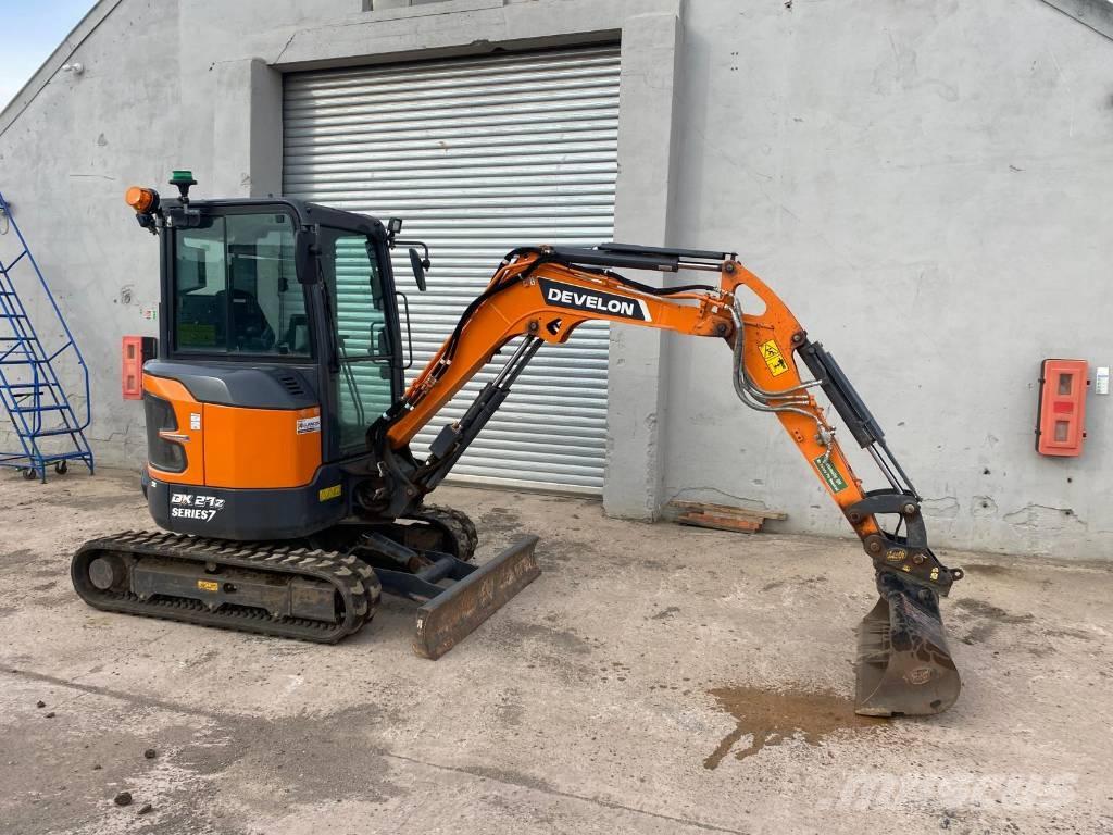 Develon DX 27 Z-7 Miniescavadeiras