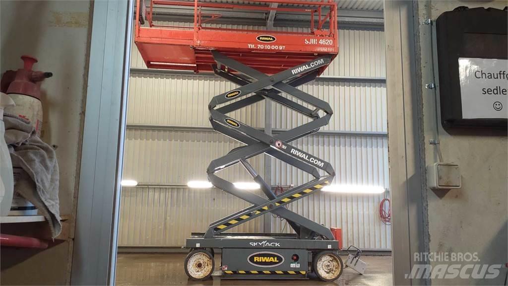 SkyJack SJIII4620 Elevadores de tesoura