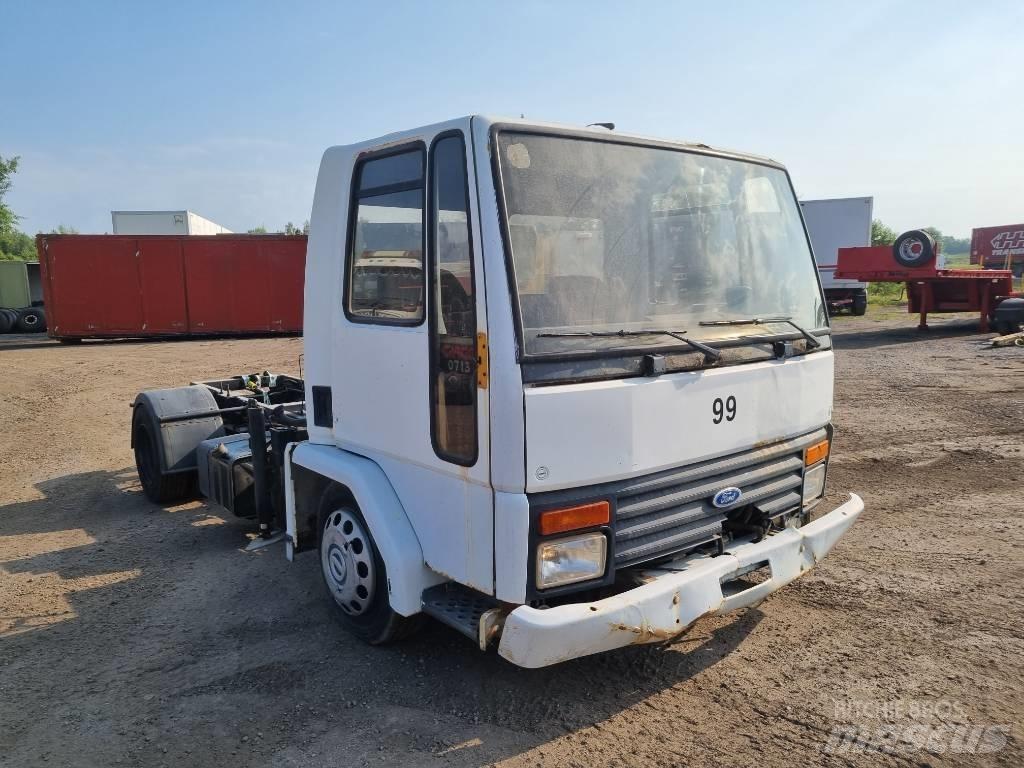 Ford CARGO 0713 Outros Camiões