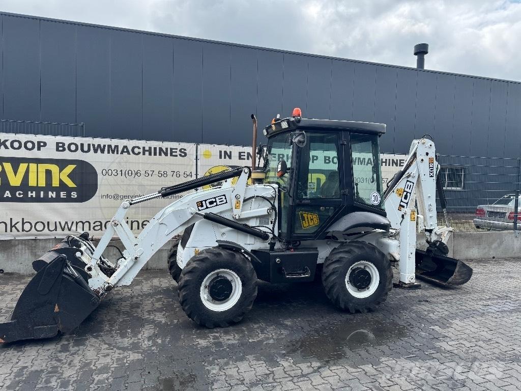 JCB 2 CX Retroescavadeiras