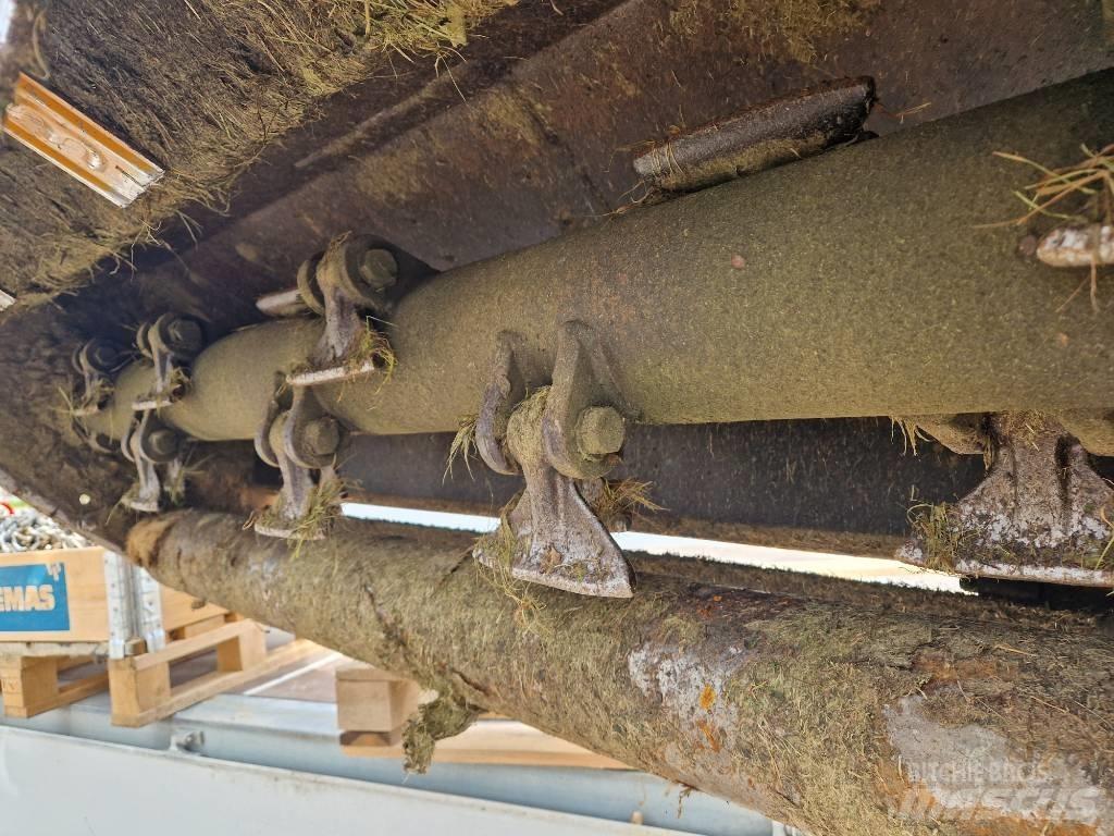 Berti EKR160 Gadanheiras e cortadores de folhas para pastos