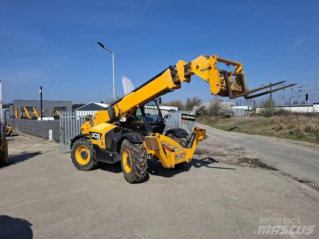 JCB 540-140 Manipulador telescópico