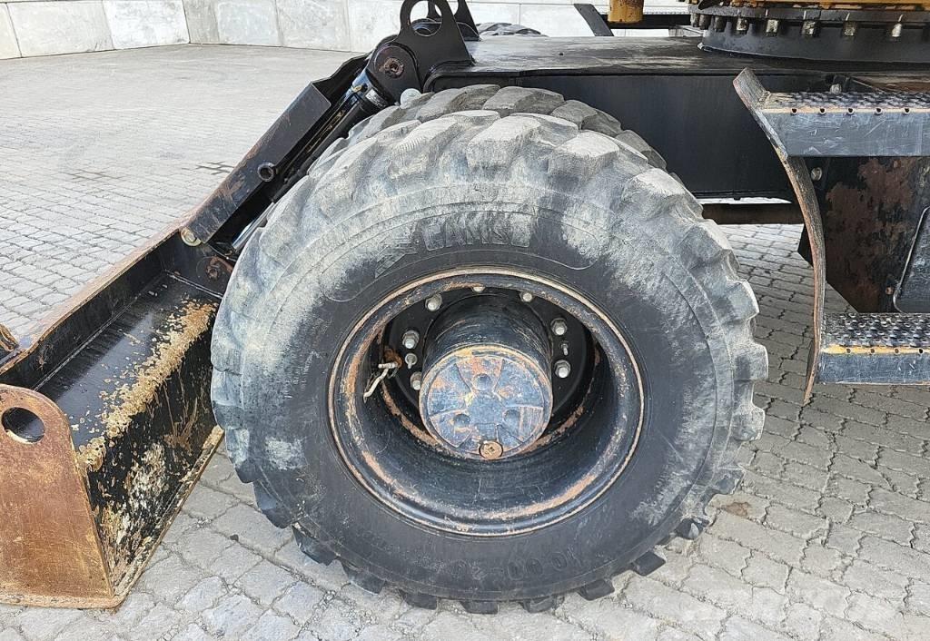 CAT M313 D Escavadoras de rodas