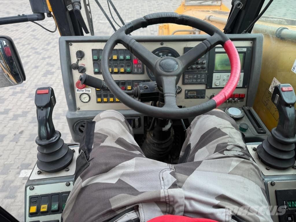 Demag AC 40-1 City Gruas Todo terreno
