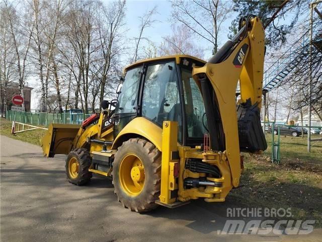 CAT 428 F Retroescavadeiras