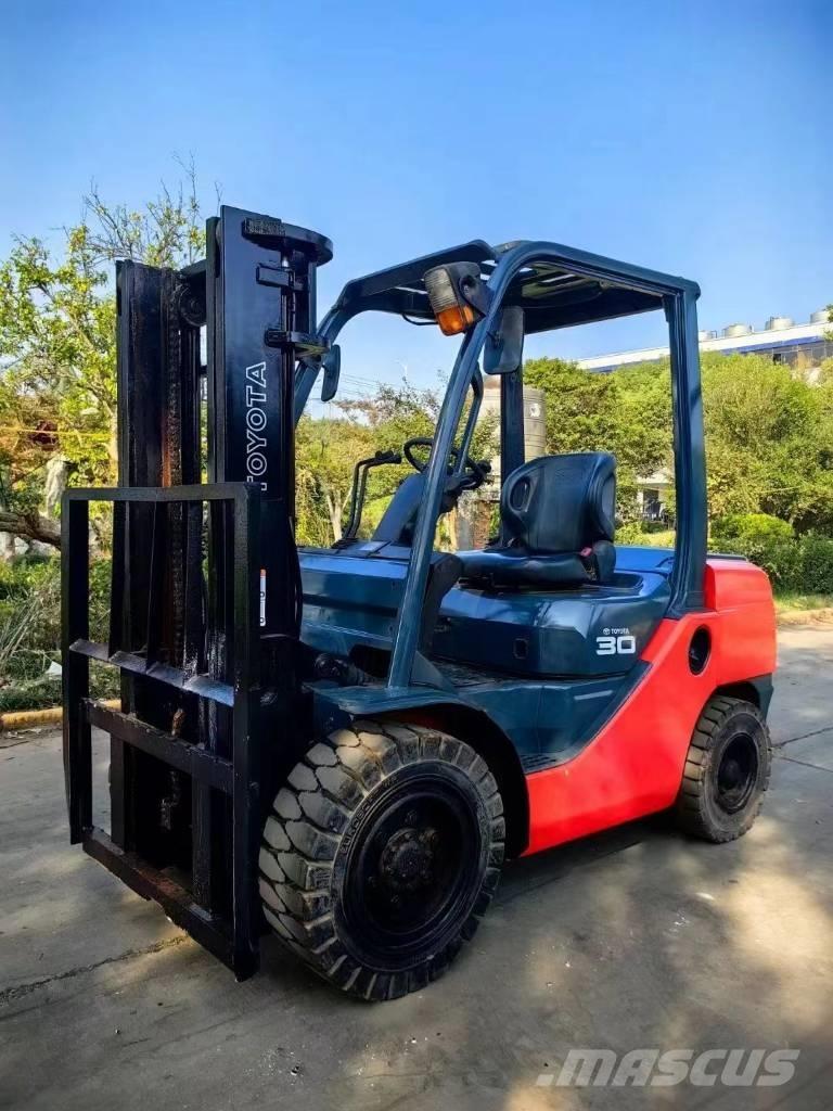 Toyota 8 FD 30 Empilhadores Diesel